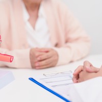 「閉経する年齢は遺伝しますか?」閉経年齢そのものの予測は難しくても、血液検査で「卵巣の状態」は判定できる!【40代50代が向き合う更年期】