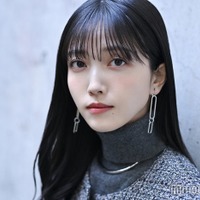 モデルプレスのインタビューに応じた久保史緒里（C）モデルプレス