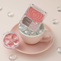 CANMAKE、人気のハート柄チーク「パウダーチークス」から新色登場！