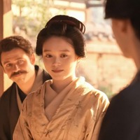 トミー・バストウ、高石あかり「ばけばけ」第69話（C）NHK