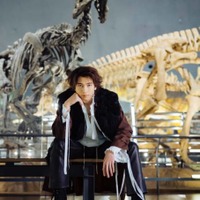 庄司浩平、抜群のスタイルでソリッドかつモードな魅力が全開！“憧れの聖地”での撮影が叶う