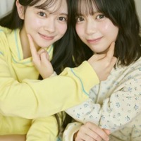 AKB48伊藤百花＆川村結衣、お互いの頬に触れてにっこり！仲良しコンビが魅力を存分に発揮