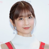 メディア発表会に出席した小倉優子（C）モデルプレス