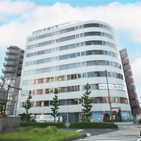 八洲学園大学 キャンパス外観