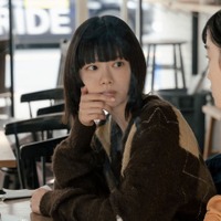 杉咲花、野内まる「冬のなんかさ、春のなんかね」第4話（C）日本テレビ
