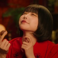 新TVCM／スイーツ「彼女が好きなもの」篇（提供写真）