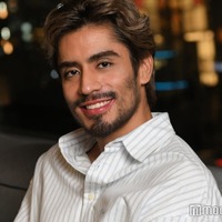 モデルプレスのインタビューに応じたウィリアム（C）モデルプレス