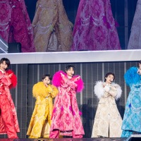 M!LK（撮影：笹森健一、小坂茂雄、高橋まりな）