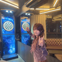 田中れいな、久しぶりのダーツ＆焼肉満喫SHOTに反響「構えがかっこいい」「可愛すぎるっ！」