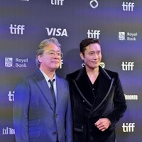 『しあわせな選択』c2025 CJ ENM Co., Ltd., MOHO FILM ALL RIGHTS RESERVED