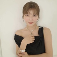 宇野実彩子、ソロデビュー9年目に突入!美デコルテSHOTに反響「大好きな笑顔」「永遠に推します」