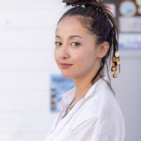 沢尻エリカ写真集「DAY OFF」より／撮影：渕本健太郎、MANA野元学