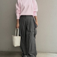 今、選びたいのはこんな色！【ユニクロ】のピンクニットでつくる春の洗練スタイル。【40代の毎日コーデ】