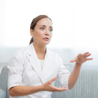 猛暑より地味に要注意!「春の寒暖差が招く自律神経の乱れを放置すると不調だけでなく…」最小限に抑えるため外出時にできる簡単なことは?【石原新菜先生が解説】