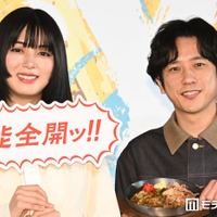 新商品発表会に出席した池田エライザ、二宮和也（C）モデルプレス
