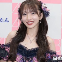 囲み取材に応じた向井地美音（C）モデルプレス