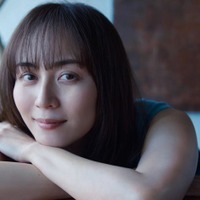 撮影：三宮幹史／比嘉愛未エッセイ「タイトル未定（仮）」（6月10日発売／講談社）より