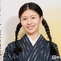 囲み取材に出席した松田好花（C）モデルプレス