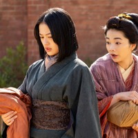 上坂樹里、見上愛「風、薫る」第21話（C）NHK