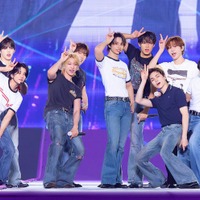 SEVENTEEN（P）＆（C） PLEDIS Entertainment