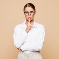 「貢献度が低い人は発言権がない」⁉人事が明かした「評価」にまつわる5つのホンネ。評価されるために必要なスキルとは?【経営コンサルが解説】