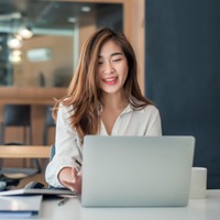目上の人に「お体ご自愛下さい」は失礼？NGな使い方と季節のおすすめ文例は