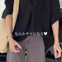 ブラック×ブラウンでこなれ感。体型カバーも叶う最旬ブラウススタイル【40代の毎日コーデ】