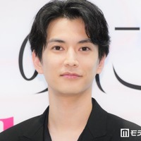 「夫を殺したはずなのに」記者会見に登場した渡邊圭祐（C）モデルプレス
