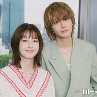 モデルプレスのインタビューに応じた松本若菜、佐野勇斗（C）モデルプレス