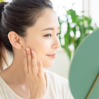 「エッ持ってないの!?」メイク下手な40代女性が「持っていないアイテム」とは(前編)