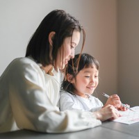 中学受験で差がつく子は何が違う?超難関「御三家」に子どもたちを合格させた3児の母がすすめる「思考力を鍛える行動」とは