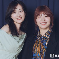 モデルプレスのインタビューに応じた山下美月、加納愛子（C）モデルプレス