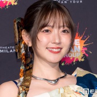 BLUE MAN GROUPプレスショー取材に出席した鈴木愛理（C）モデルプレス