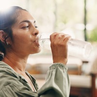 朝の1杯が「熱中症予防」に!?寝る前なら睡眠の質も高める「ほぼ完全栄養食」の飲み物とは?【管理栄養士が教える】