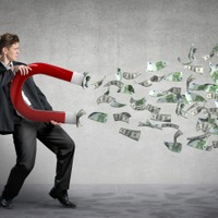 「うなるほどお金持ちなおじさん」には意外な共通点があった。その特徴は…?