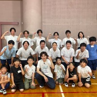 京本大我＆ろう学校の学生（C）日本テレビ