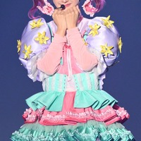 しなこ（C）モデルプレス