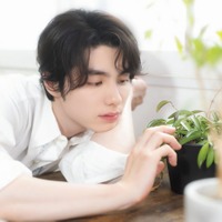 本田響矢「モデルプレスカウントダウンマガジン vol.13」（東京ニュース通信社刊）写真：野間憲治