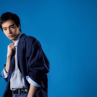 阿佐辰美「モデルプレスカウントダウンマガジン vol.13」（東京ニュース通信社刊）写真：野間憲治