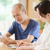 親の介護費用、子どもが払うべき?金額の目安は?知っておきたい「親のお金」の話