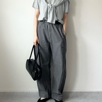 【ユニクロ・GU】全身グレーコーデ。ワントーンを洗練見えさせる鍵は”濃淡”【40代の毎日コーデ】