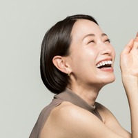 脂肪燃焼を促し、肌が若々しくなる「アンチエイジングホルモン」って?痛みの軽減や認知症予防まで!知っておきたい「9つの効果」【産婦人科医が解説】
