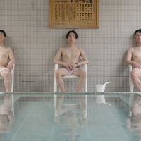 （左から）三宅弘城、橋本将生、原田泰造（C）「サ道 2026」製作委員会／タナカカツキ／講談社