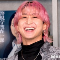 ホテルのコース料理を差し入れした佐久間大介（C）モデルプレス