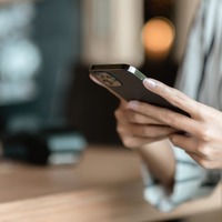 「40代で不倫している女性」ってこんなタイプ!略奪がやめられない彼女たちの特徴とは