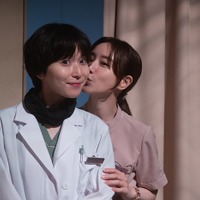 松岡茉優、田中みな実「ダウンタイム」メイキング画像／Netflixシリーズ「ダウンタイム」独占配信中