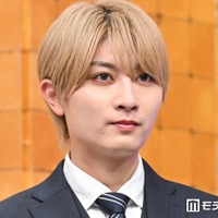 「妻を引退します」記者会見に出席した本高克樹（C）モデルプレス