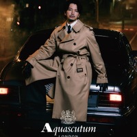 松本潤「Aquascutum」トレンチコートアンバサダー グラフィック（提供写真）