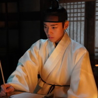 『王と生きる男』© 2026 SHOWBOX, ONDA WORKS AND B.A. ENTERTAINMENT ALL RIGHTS RESERVED.