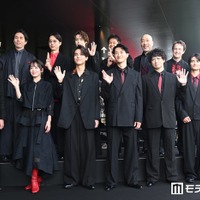 （後列左から）袴田吉彦、金田哲、今井竜太郎、武井壮、牧野公昭、ジョエル・ディカーソン、浜野謙太（前列左から）佐藤龍我、伊原六花、中川大志、岩本照、安藤政信、城桧吏、久間田琳加（C）モデルプレス